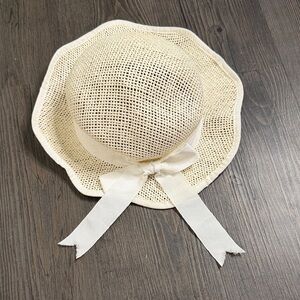 Cream straw hat with white ribbon kid hat